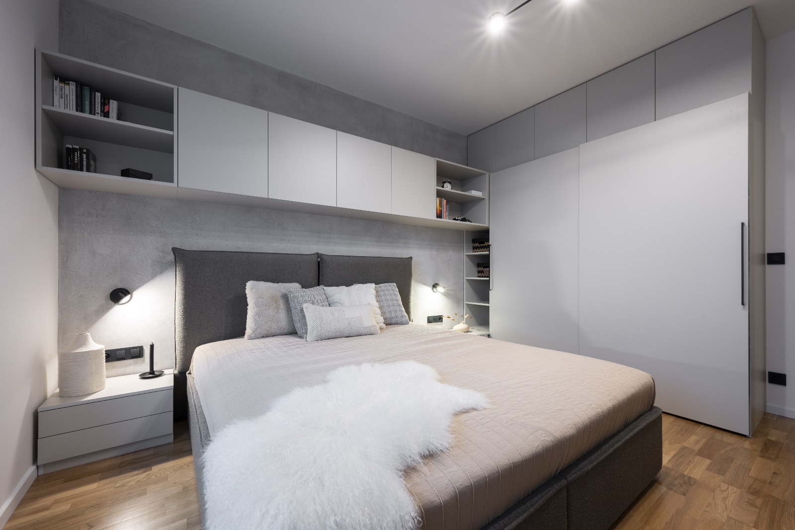 Modern Renovated Family House